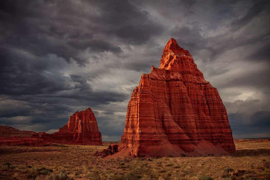 Temples of the Sun and Moon, Utah