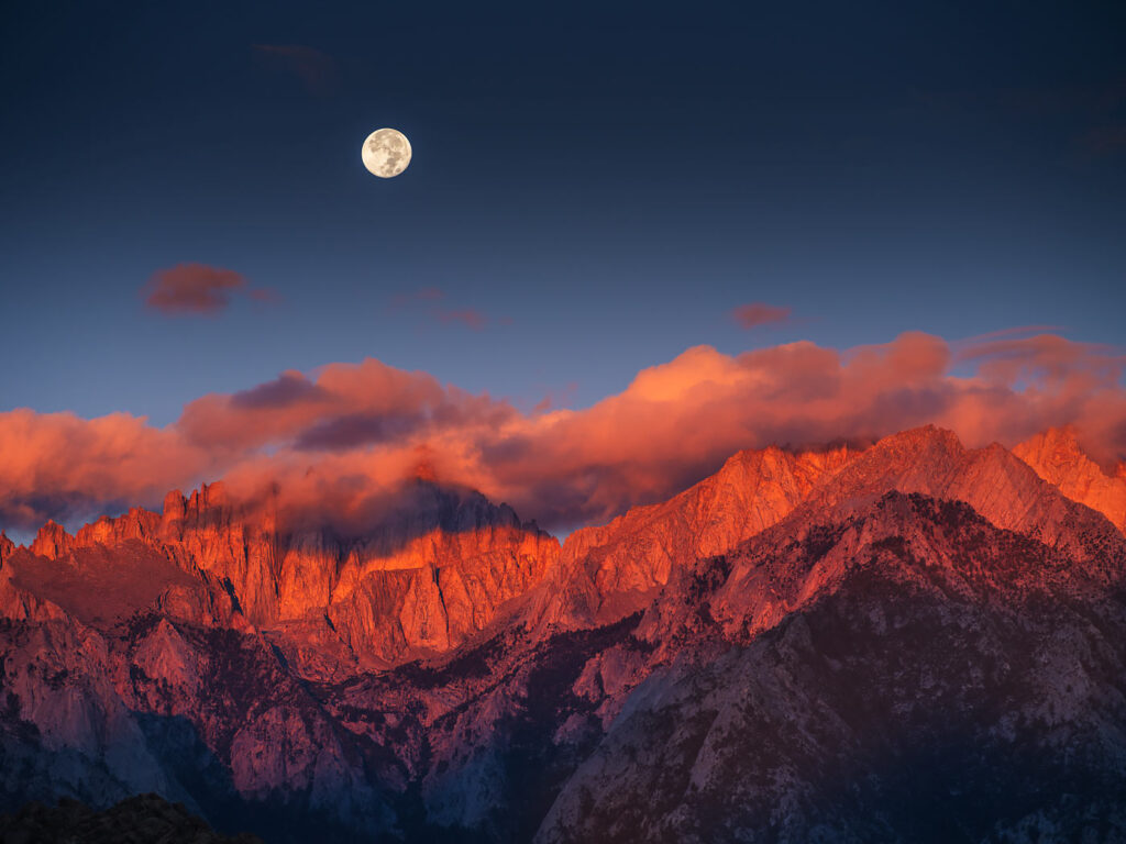 Full Moon &amp; Sierra Crest, CA